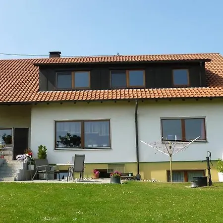 Gross Lägenhet Laichingen